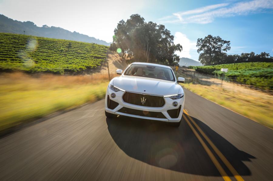  Maserati Levante GTS 2018 года  (NA) (фото 18 из 40)